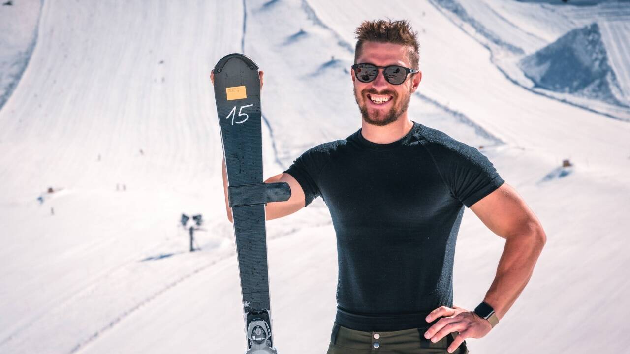 Beruf, Familie, Hobby: Marcel Hirscher mit seinem Arbeitsgerät, ... 