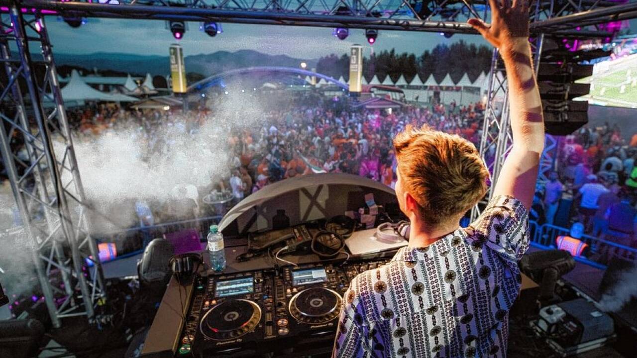 Nach über einem Jahr Corona-Pause feierte Toby Romeo sein Live-Comeback Anfang Juli beim Formel1-Grandprix in Spielberg.  
