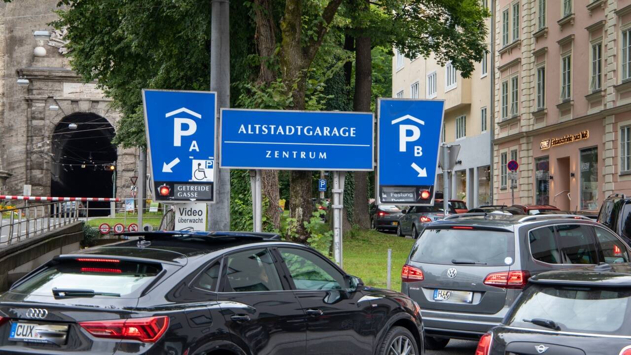 Die Mönchsberggarage war binnen kurzer Zeit voll. Nichts ging mehr.  