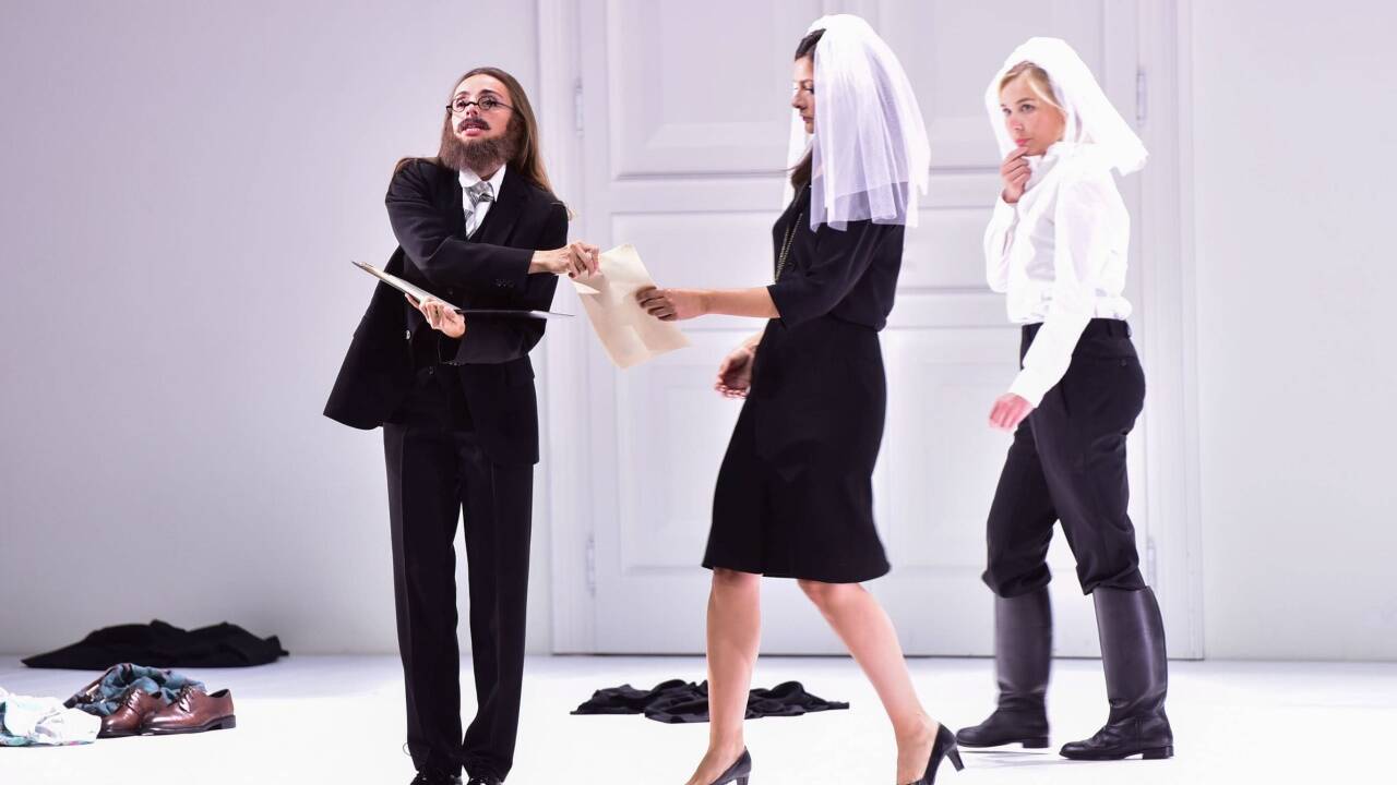 Lea Desandre (Despina),<br />Marianne Crebassa (Dorabella), Elsa Dreisig (Fiordiligi). 