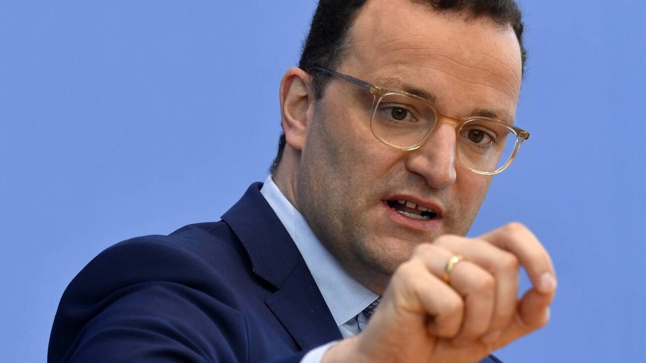 Der deutsche Gesundheitminister Jens Spahn (CDU) macht Druck auf Ungeimpfte. Der deutsche Gesundheitminister Jens Spahn (CDU) macht Druck auf Ungeimpfte.