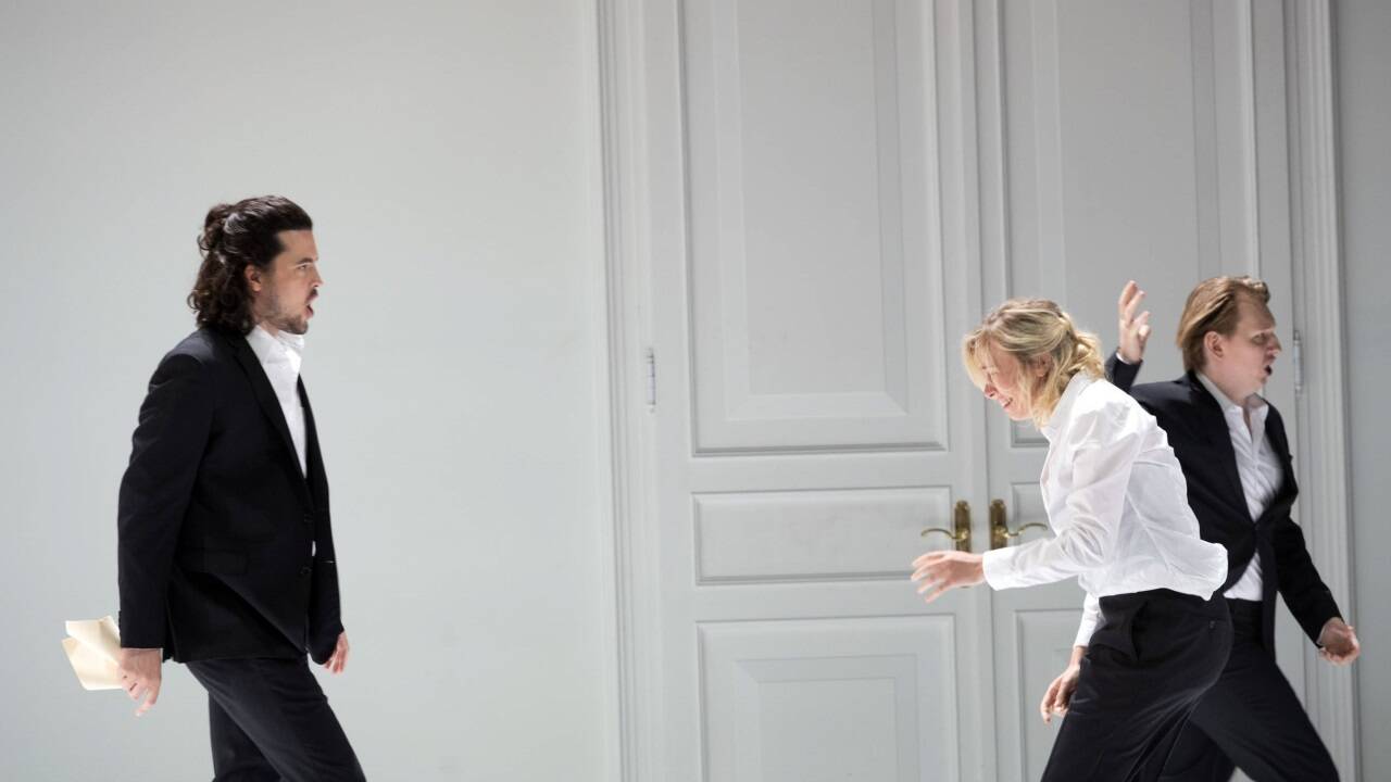 Andrè Schuen (Guglielmo), Elsa Dreisig (Fiordiligi), Bogdan Volkov (Ferrando) 