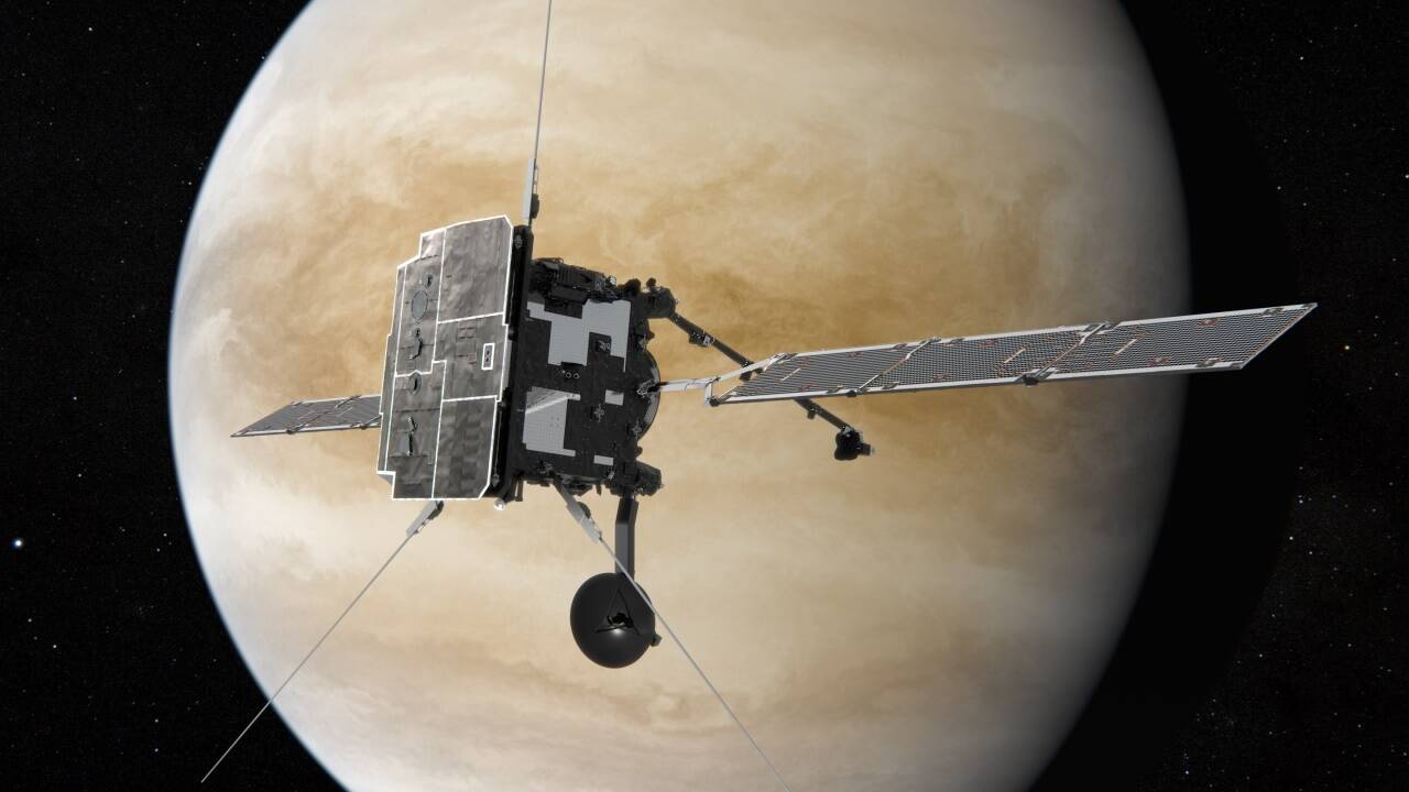 „Solar Orbiter“ hat die Venus bereits passiert. „Solar Orbiter“ hat die Venus bereits passiert.