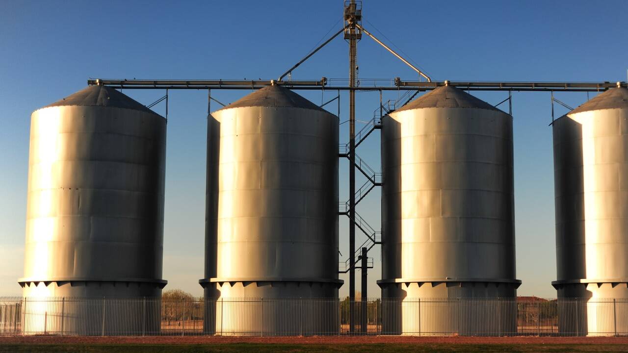 Im Silo gibt es keine Fenster. In vielen Unternehmen arbeiten Abteilungen so: mit kaum Kontakt zum restlichen Unternehmen. 