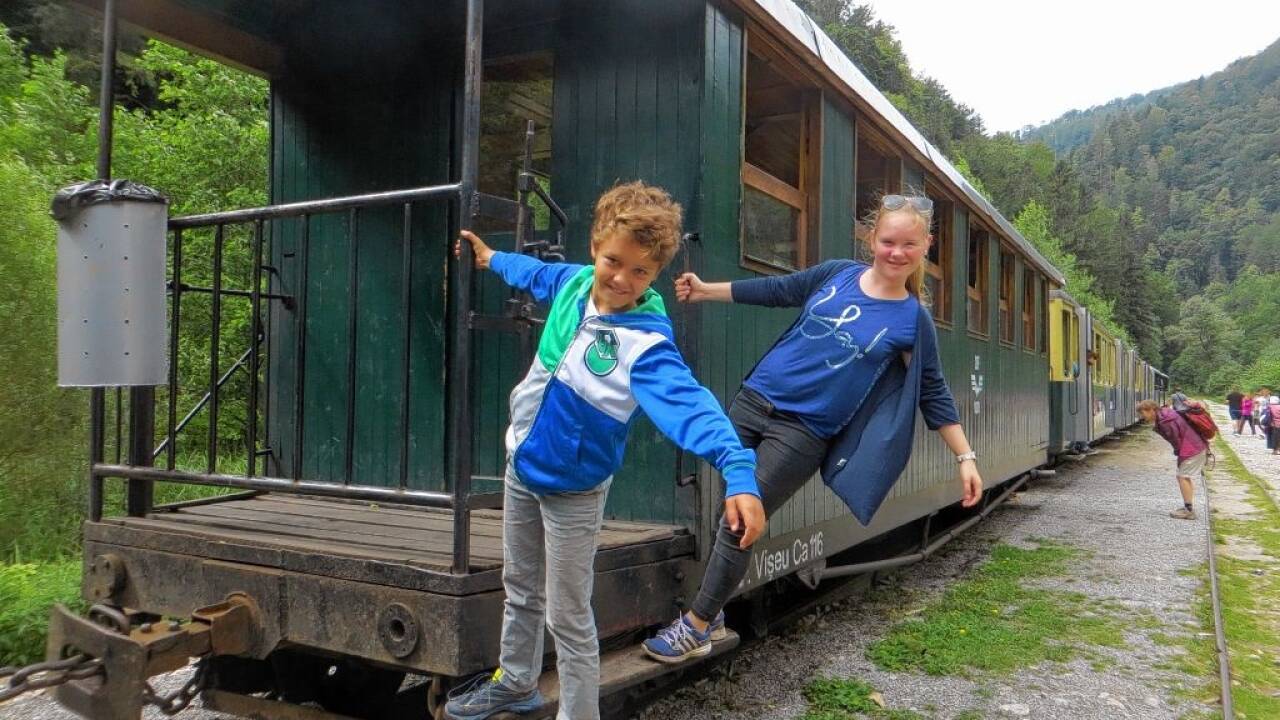 &Ouml; und für Eisenbahn-Fans in Groß und Klein.  
