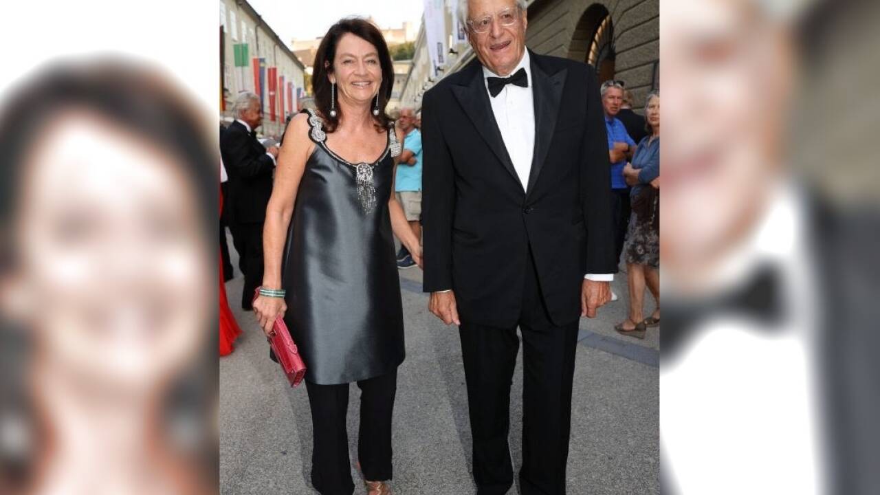  Muck und Corinne Flick.  