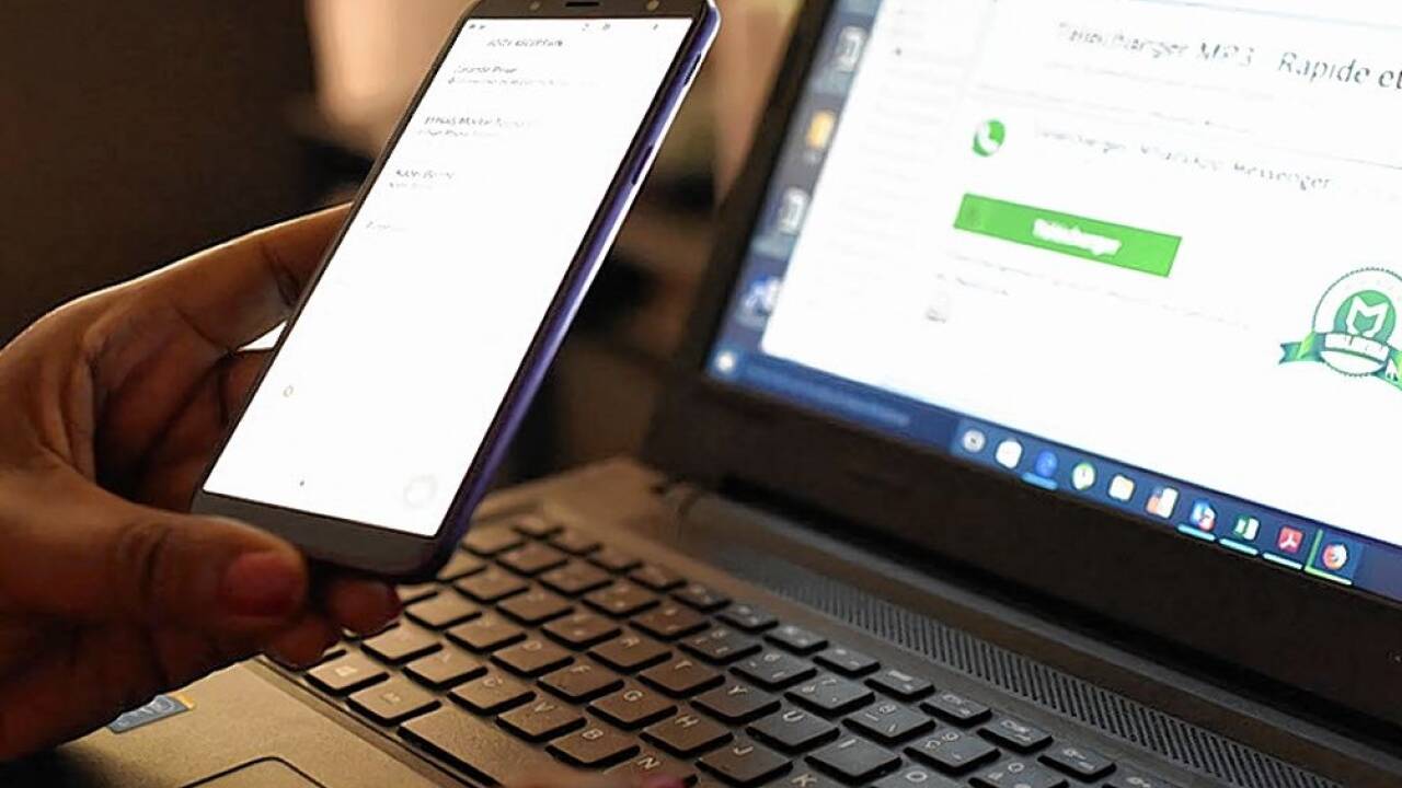 Erst die digitale Kontaktaufnahme, dann die Überweisung. 