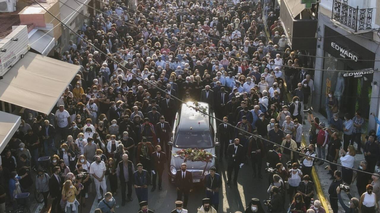 Trauerzug in Chania mit reger Anteilnahme der Bevölkerung Trauerzug in Chania mit reger Anteilnahme der Bevölkerung