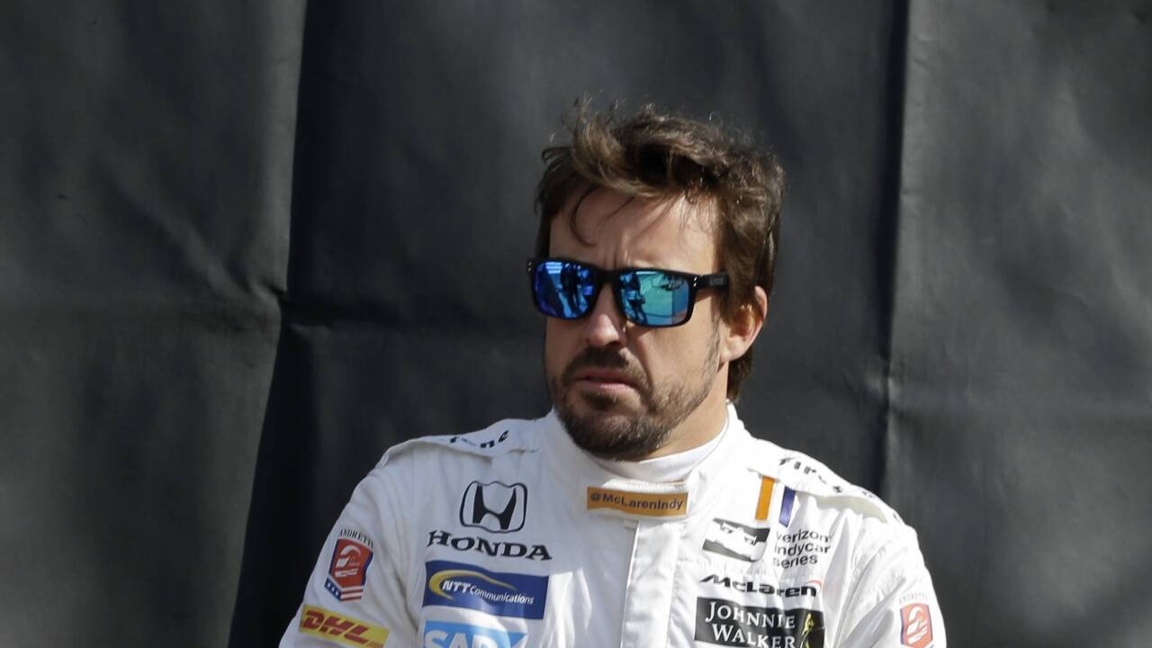 In einer anderen Welt: Fernando Alonso in Indianapolis. In einer anderen Welt: Fernando Alonso in Indianapolis.