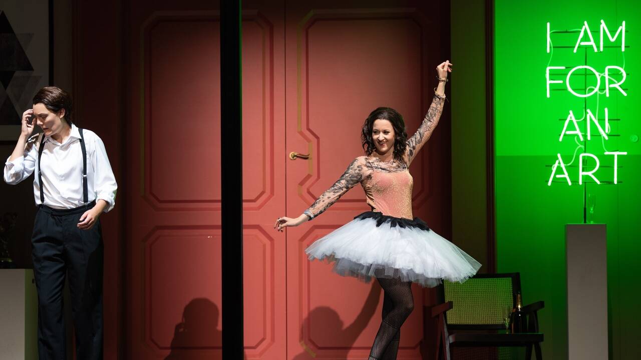 Komponist (Olivia Cosío), Zerbinetta (Alina Wunderlin). 
