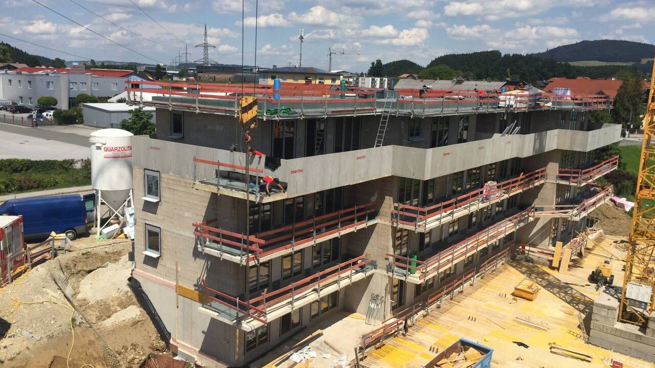 In Neumarkt wurden 78 Eigentumswohnungen mit Holzbeton-Elementen errichtet.  