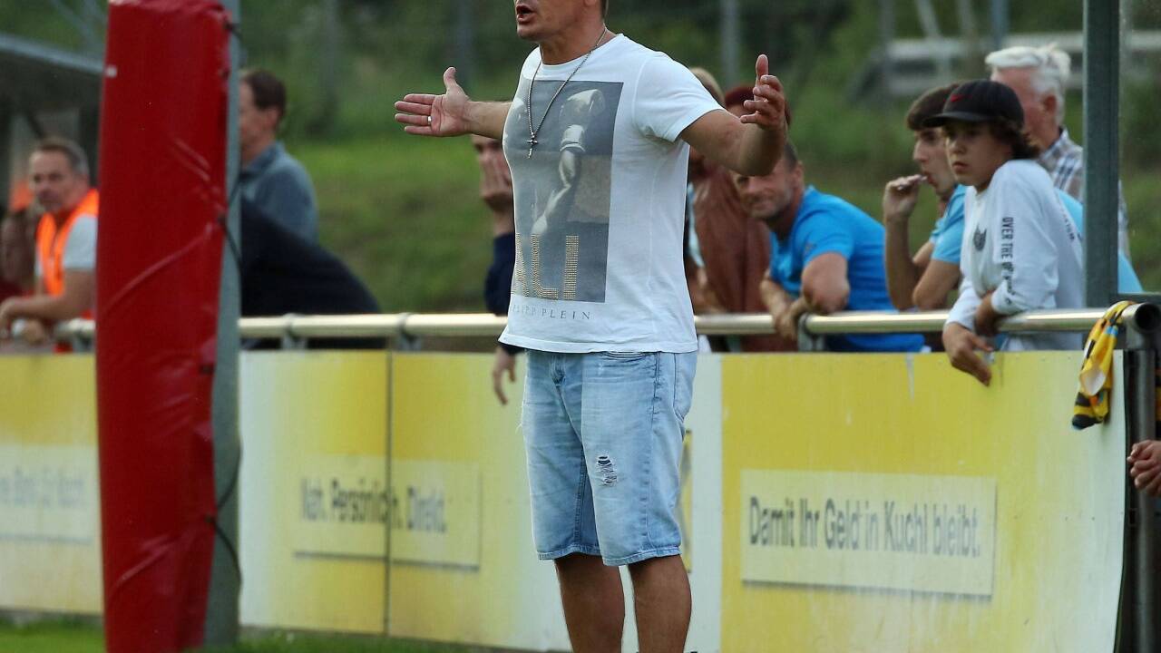 Für Patrick Reiter könnte die Luft dünn werden. Für Patrick Reiter könnte die Luft dünn werden.