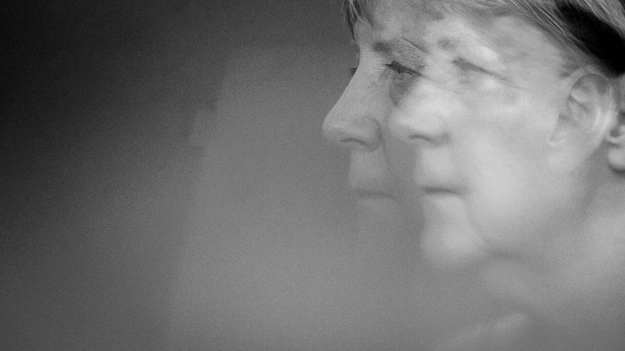 Kaum zu fassen, dass die Kanzlerin abtritt. Auch ihre Person ist selbst nach 16 Jahren im Amt und in der Öffentlichkeit nur schwer zu greifen.   Kaum zu fassen, dass die Kanzlerin abtritt. Auch ihre Person ist selbst nach 16 Jahren im Amt und in der Öffentlichkeit nur schwer zu greifen.