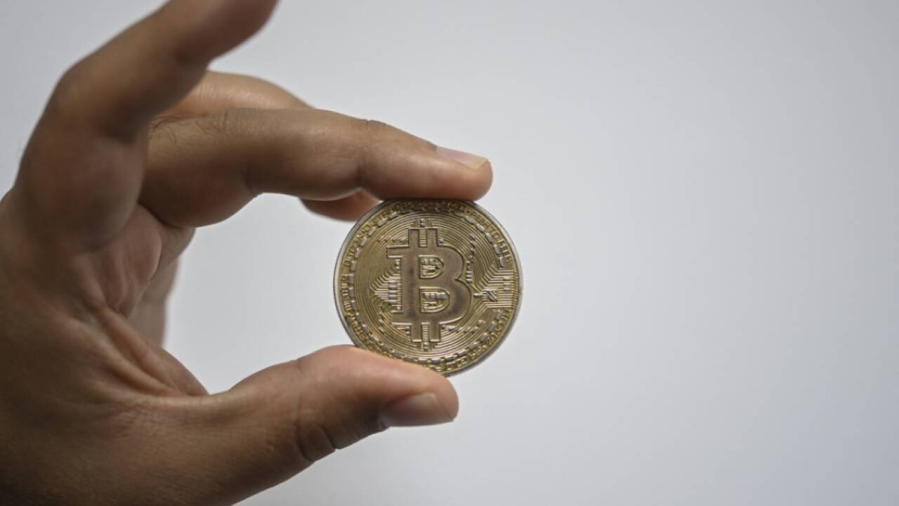 Bitcoin-Kurs fiel um rund 2.000 Dollar Bitcoin-Kurs fiel um rund 2.000 Dollar