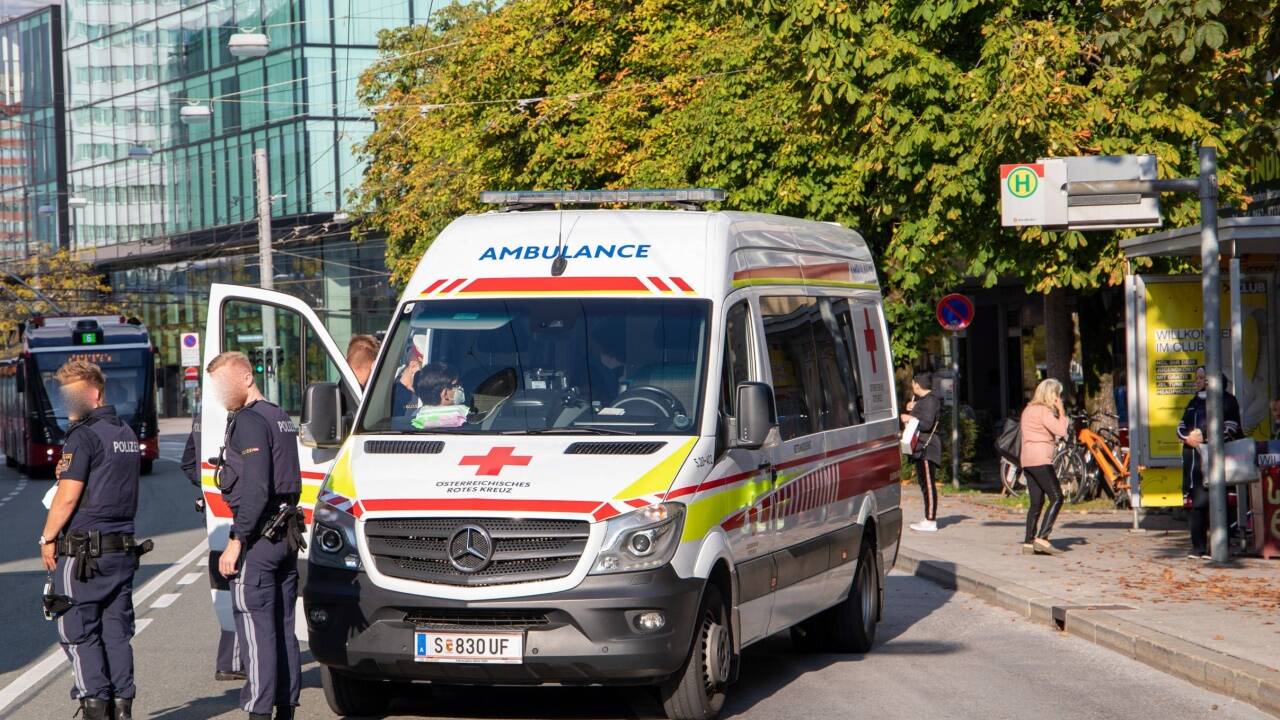 E-Scooter gegen Obus - die Unfallstelle in der Rainerstraße.  E-Scooter gegen Obus - die Unfallstelle in der Rainerstraße.