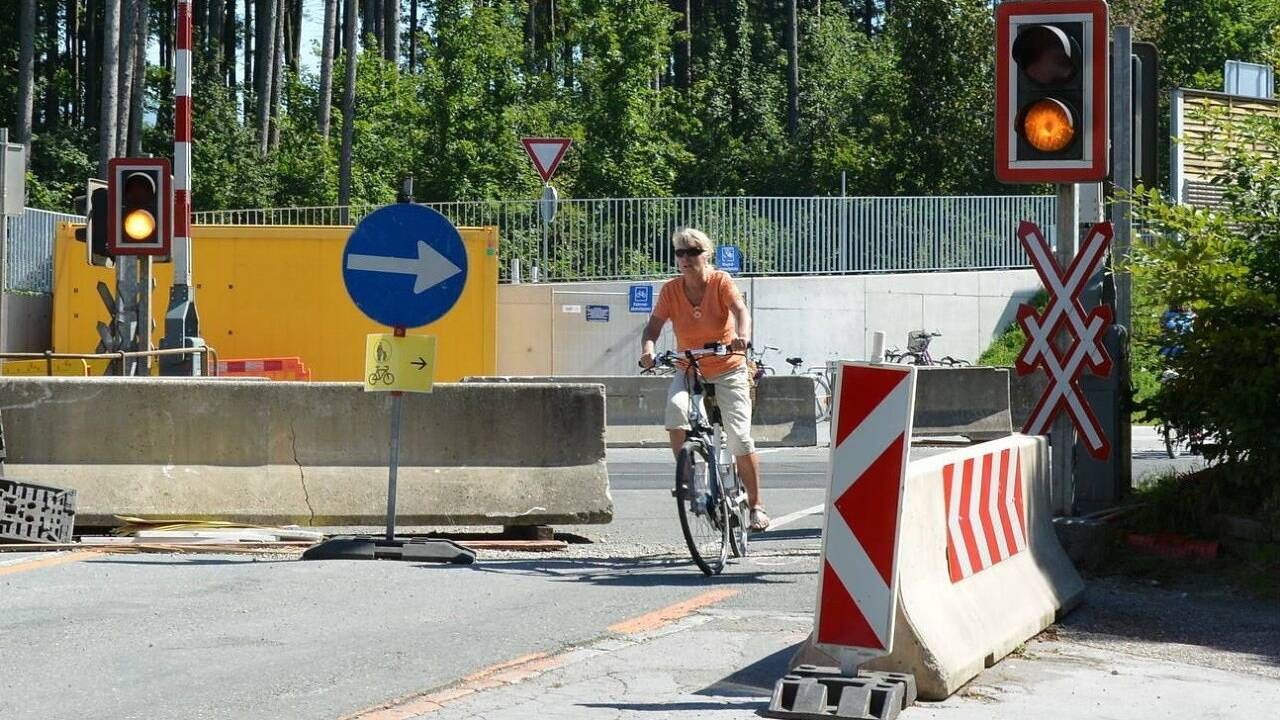 Bahnhof Bad Vigaun wird im Vollbetrieb neu gebaut