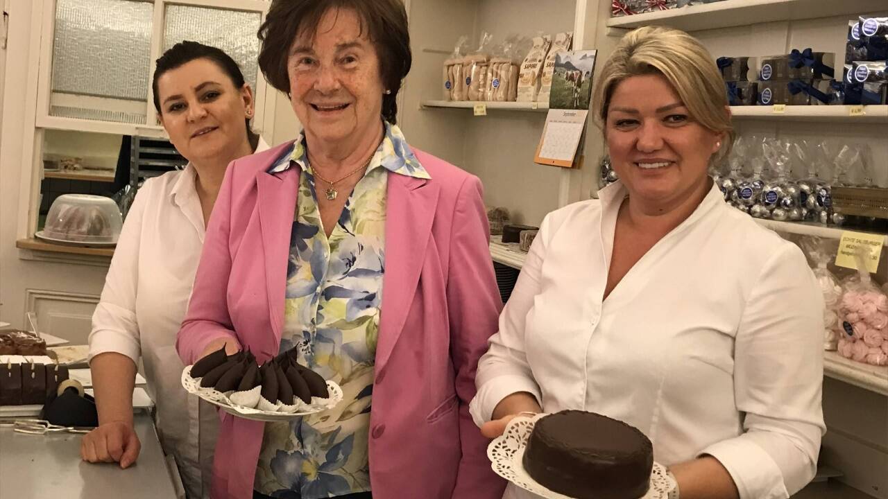 Helene Winkler mit ihren Mitarbeiterinnen Jelena Mikic (links) und Melisa Katica. 