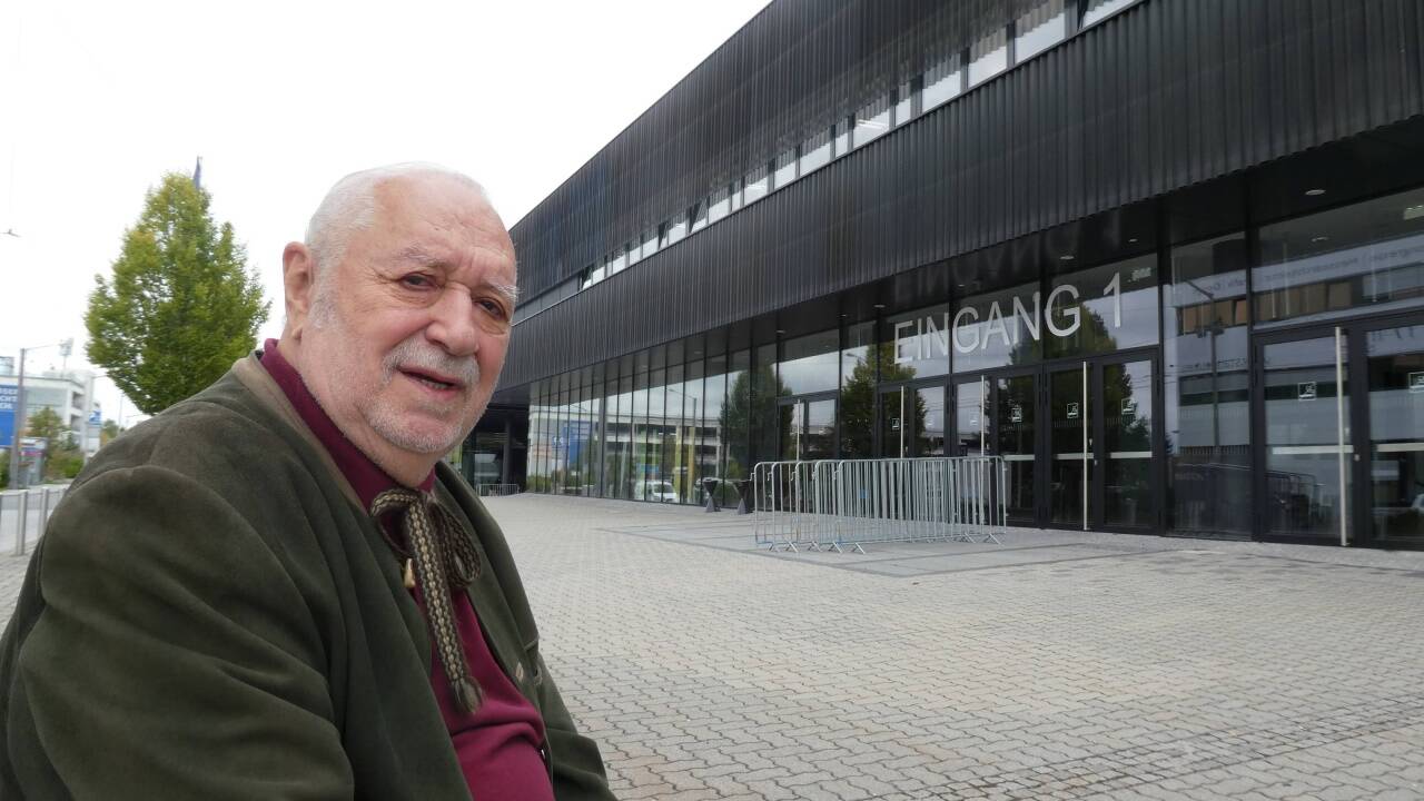 Arnold Henhapl, der ehemalige Messezar, an seiner einstigen Wirkungsstätte: „Ohne mich gäbe es hier gar nichts.“ 