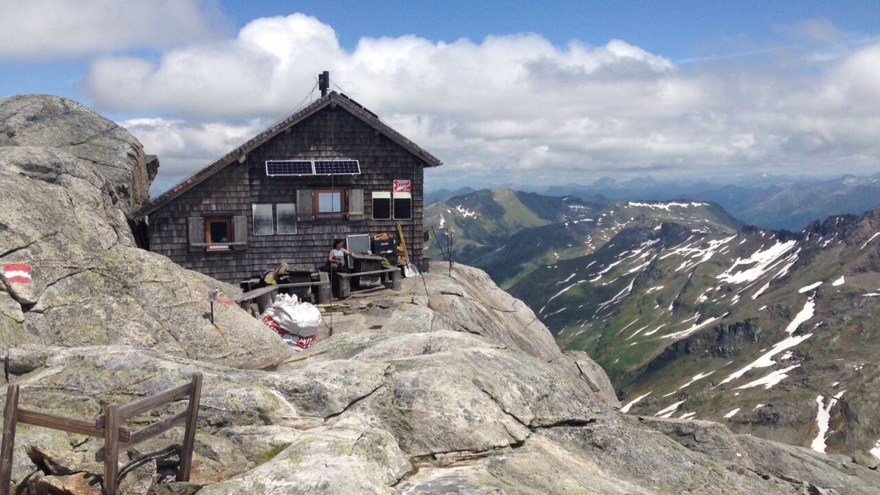 Die Rojacherhütte in 2718 Metern Höhe in Rauris. 