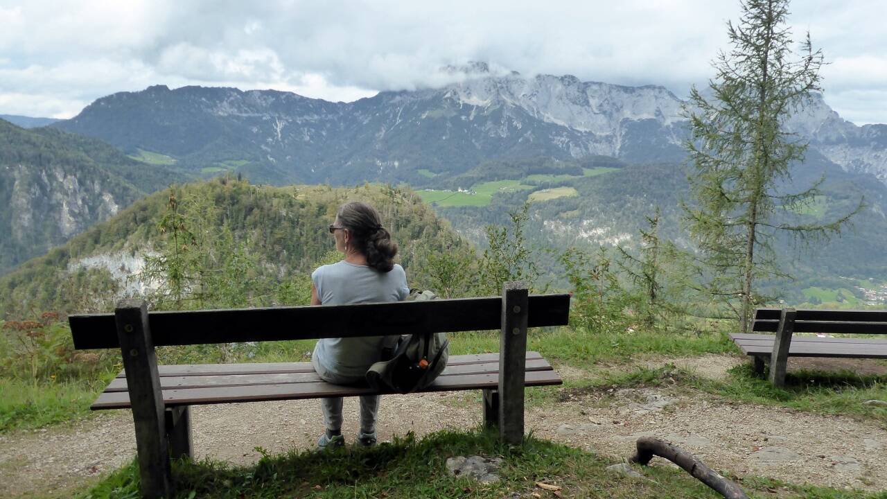 Der Blick von der Lerchecker Wand auf den Untersberg.  