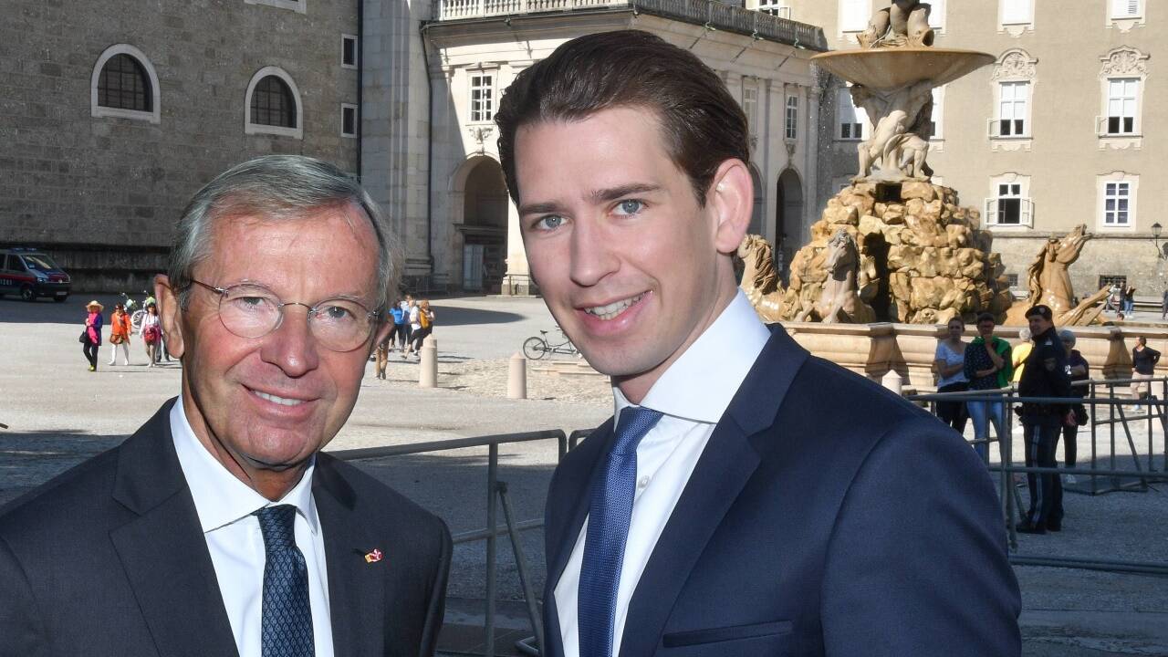 Damals schien die Sonne: Landeshauptmann Wilfried Haslauer und Sebastian Kurz am 27. Juli 2017 anlässlich der Eröffnung der Salzburger Festspiele. Kurz war damals noch Außenminister. 