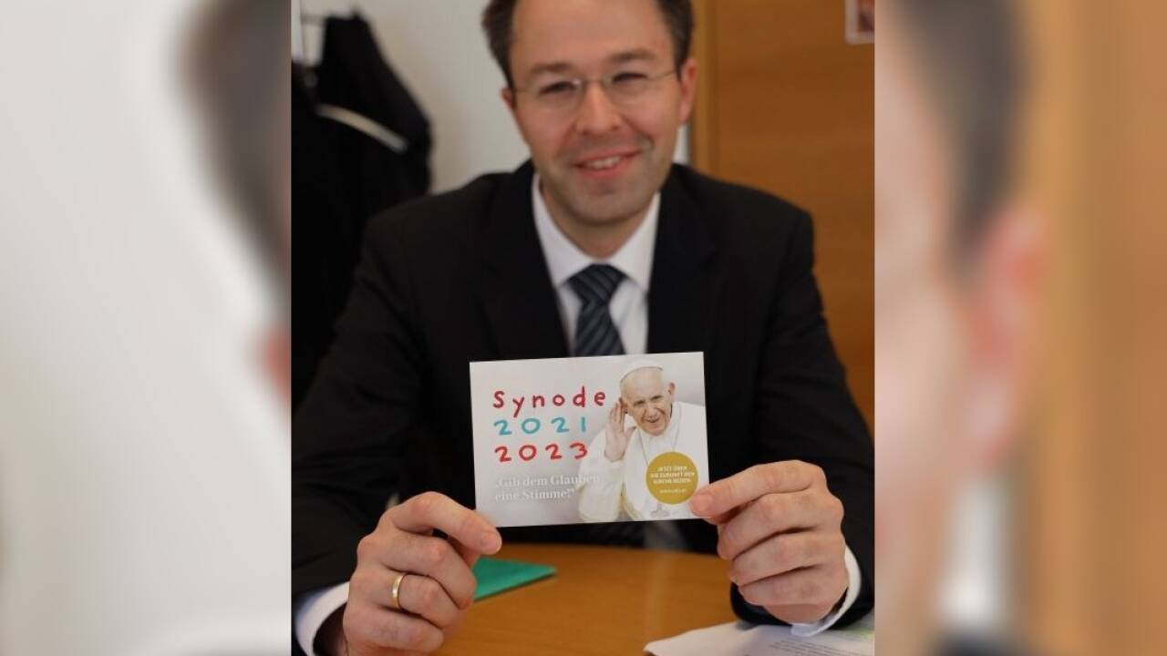 Theologe Markus Welte ist für die Abwicklung der Umfrage in Salzburg zuständig.  