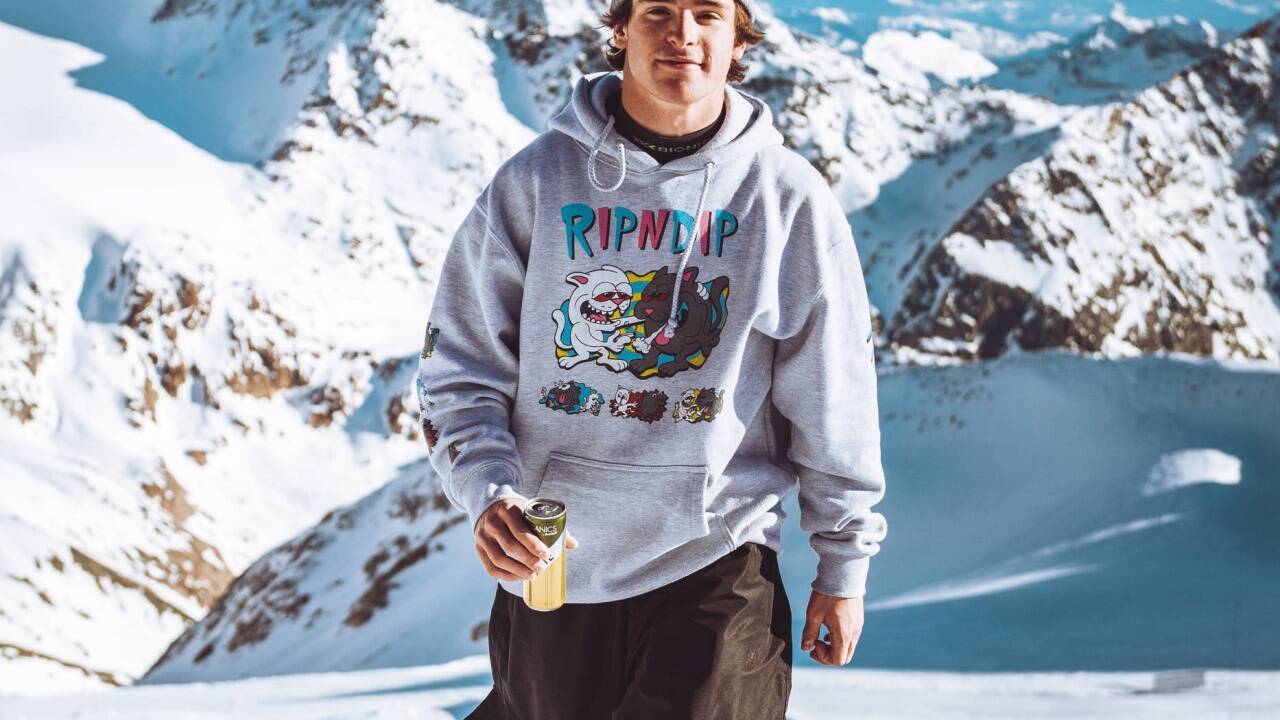 Freeskier Matěj Švancer gewann im Big Air den Weltcupauftakt in der Schweiz. 