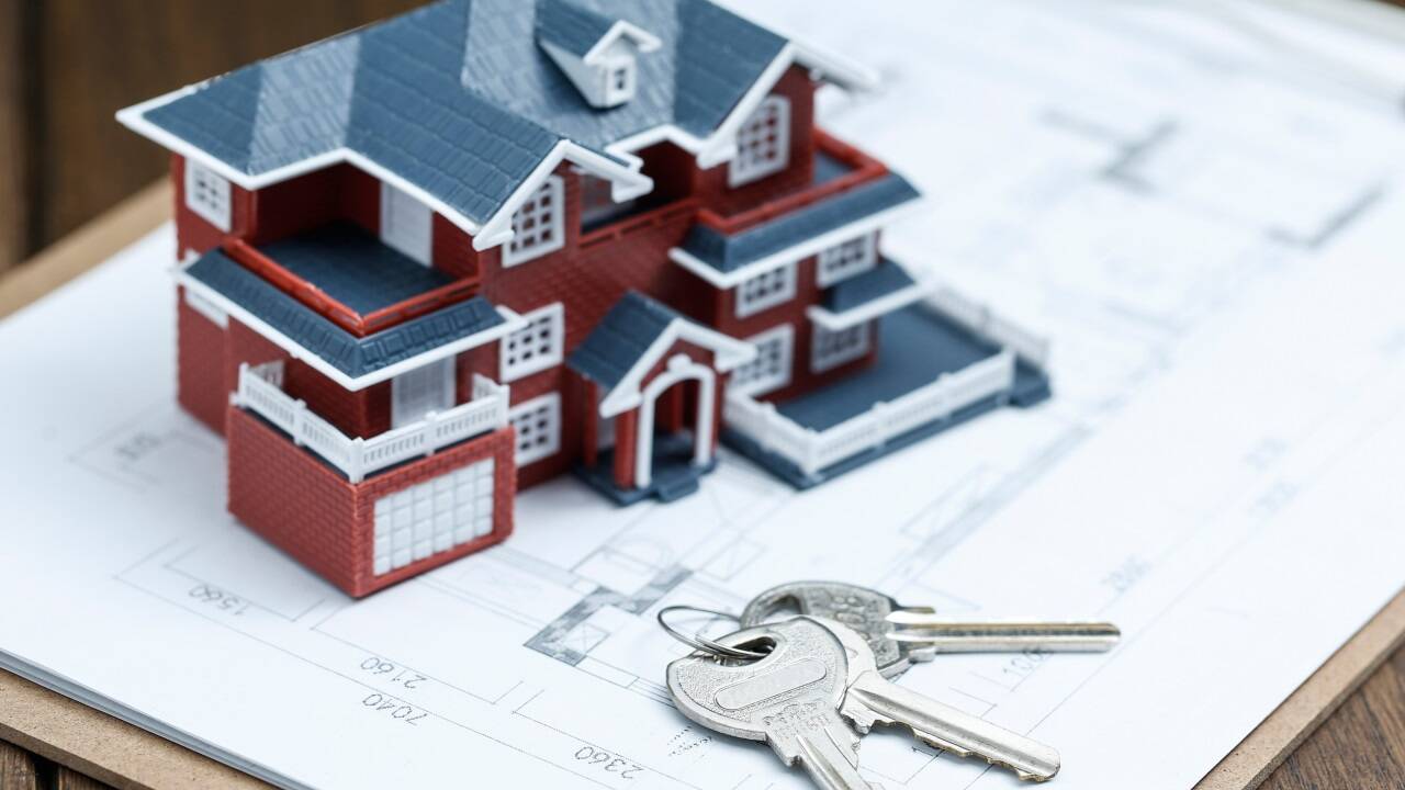 Häufig unterschätzen Privatverkäufer den Zeitaufwand sowie die notwendigen Marktkenntnisse und Erfahrungen beim Immobilienverkauf. 