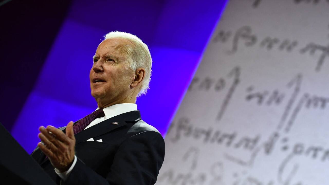 US-Präsident Joe Biden hat China und Russland die Schuld für die Enttäuschung vieler Klimaschützer über die Beschlüsse des G20-Gipfels gegeben.   US-Präsident Joe Biden hat China und Russland die Schuld für die Enttäuschung vieler Klimaschützer über die Beschlüsse des G20-Gipfels gegeben.