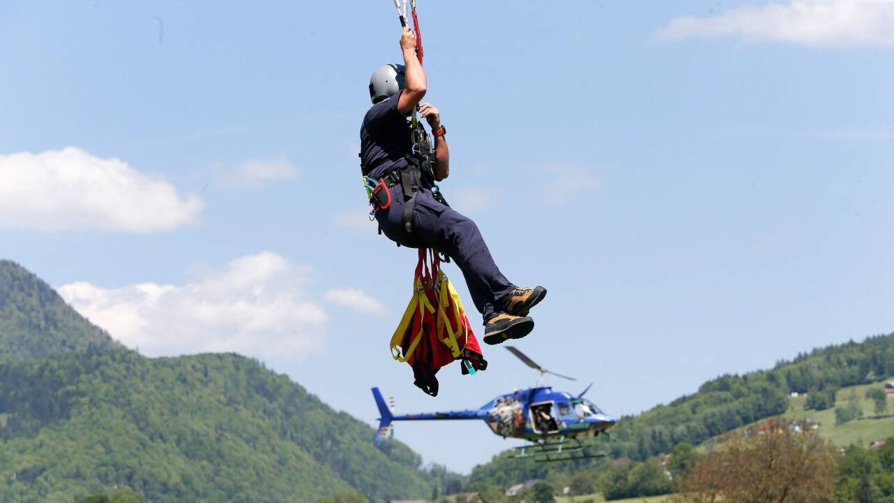 Katastrophenschutzübung des Bundesheeres am Freitag in Adnet. Katastrophenschutzübung des Bundesheeres am Freitag in Adnet.