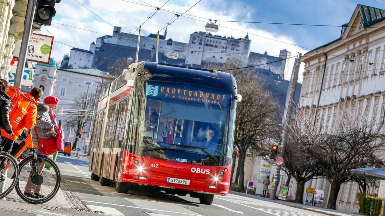 „Derzeit werden alle Kurse laut Fahrplan ohne Einschränkungen gefahren“, teilt die Salzburg AG mit. 