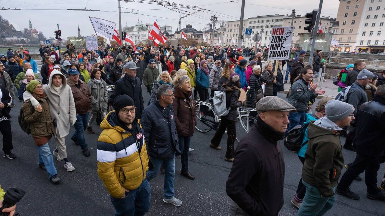 Demonstration gegen die Coronamaßnahmen der Regierung am Samstagnachmittag. 
