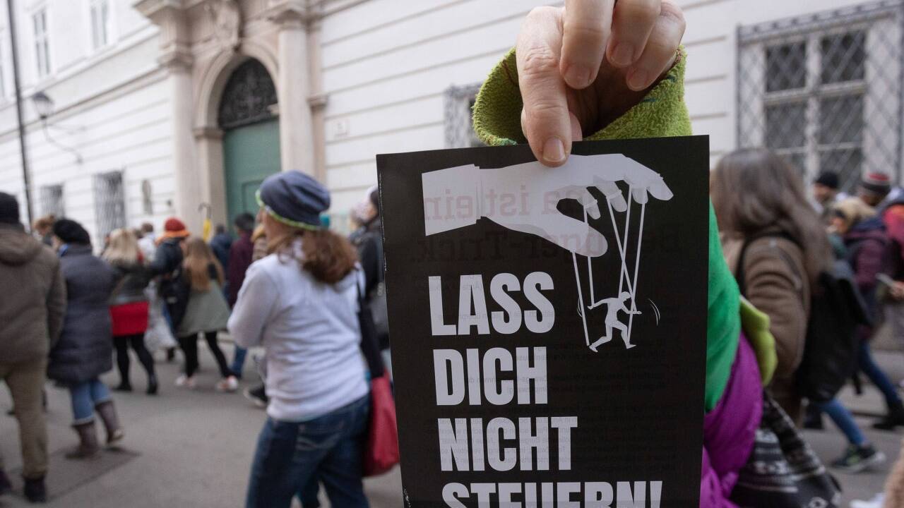 Demonstration gegen die Coronamaßnahmen der Regierung am Samstagnachmittag. 