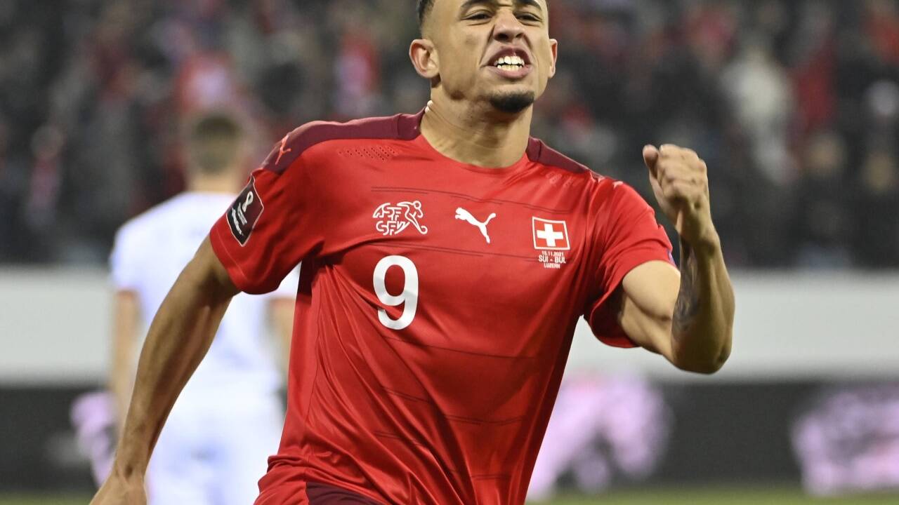 Stürmer Noah Okafor.  Stürmer Noah Okafor.