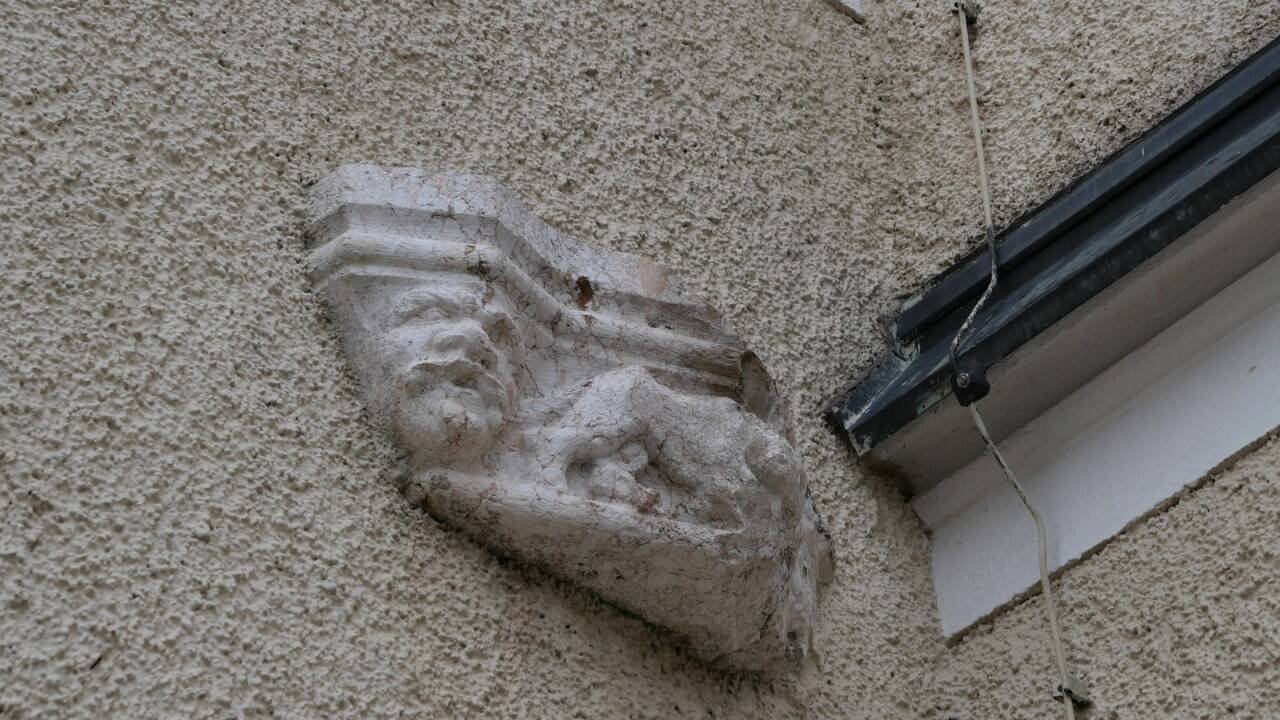 Der geheimnisvolle Bärtige.  