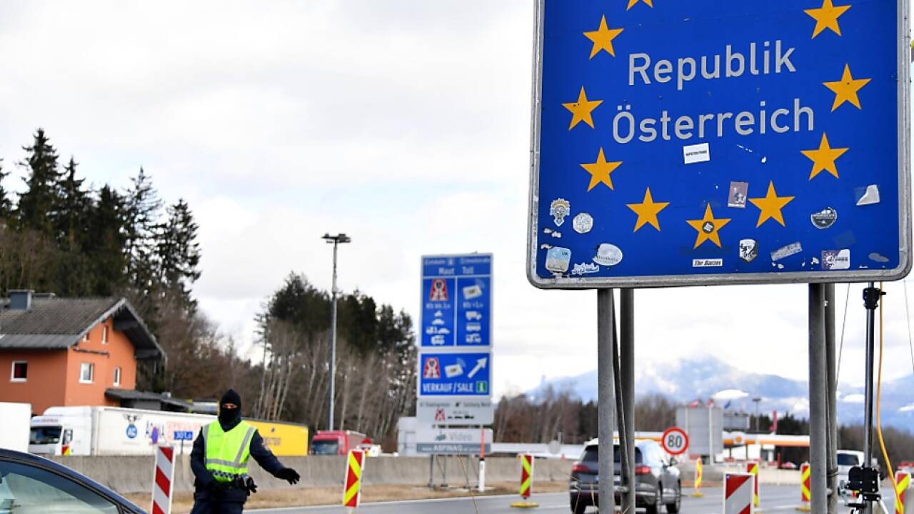 Auch während des Lockdowns darf man Österreich verlassen  Auch während des Lockdowns darf man Österreich verlassen