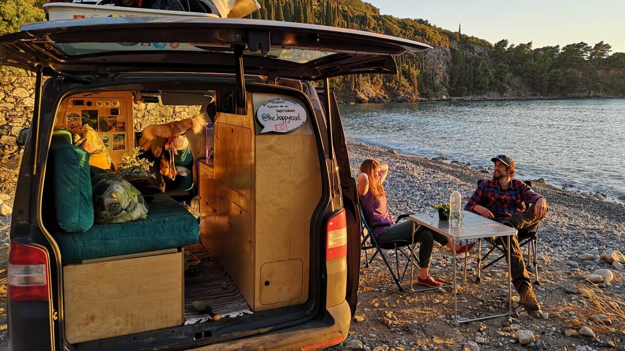 Sarah Kringe und Mathias Stöckl – hier an einem Strand in Griechenland (Peloponnes).  
