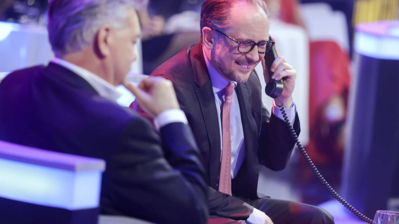 Vizekanzler Werner Kogler und Bundeskanzler Alexander Schallenberg auf der „Licht ins Dunkel“-Gala am Mittwoch.  Vizekanzler Werner Kogler und Bundeskanzler Alexander Schallenberg auf der „Licht ins Dunkel“-Gala am Mittwoch.