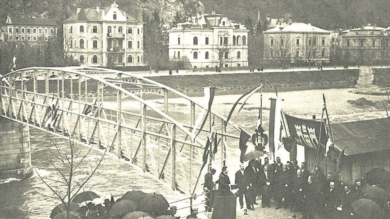 Der Steg wurde 1903 eröffnet. Der Steg wurde 1903 eröffnet.