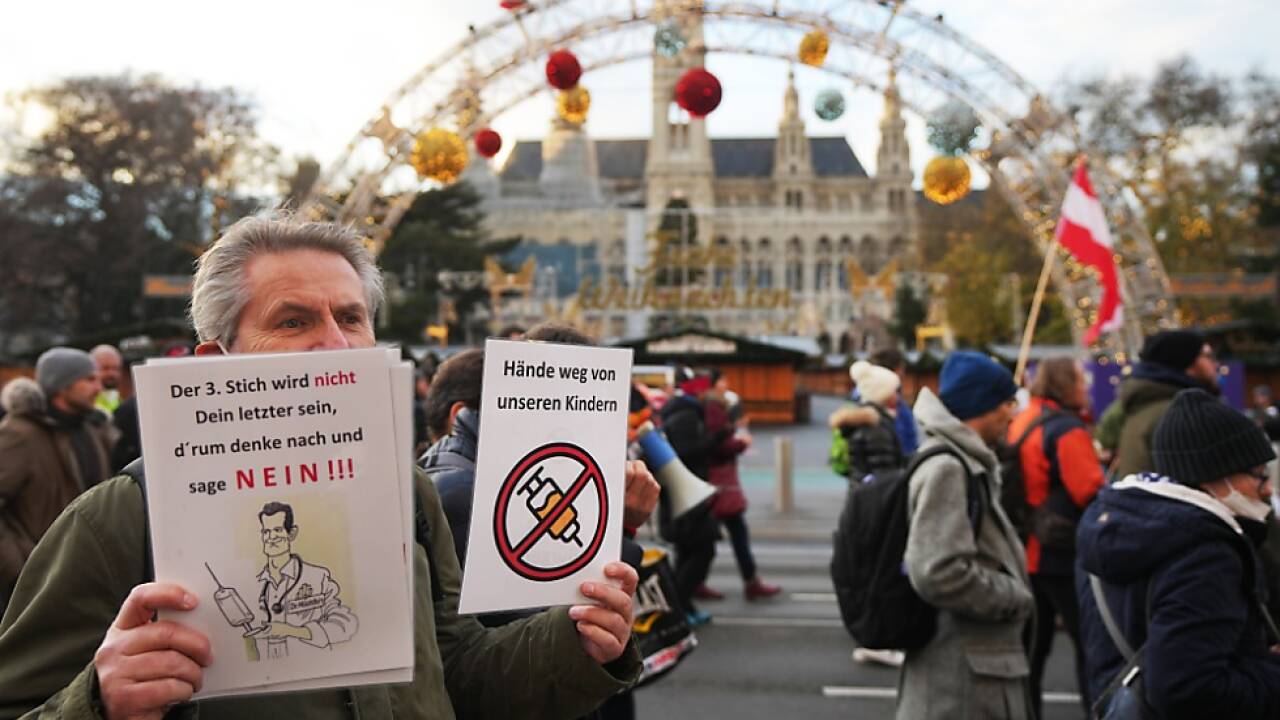 Proteste richten sich gegen Maßnahmen und Impfpflicht 