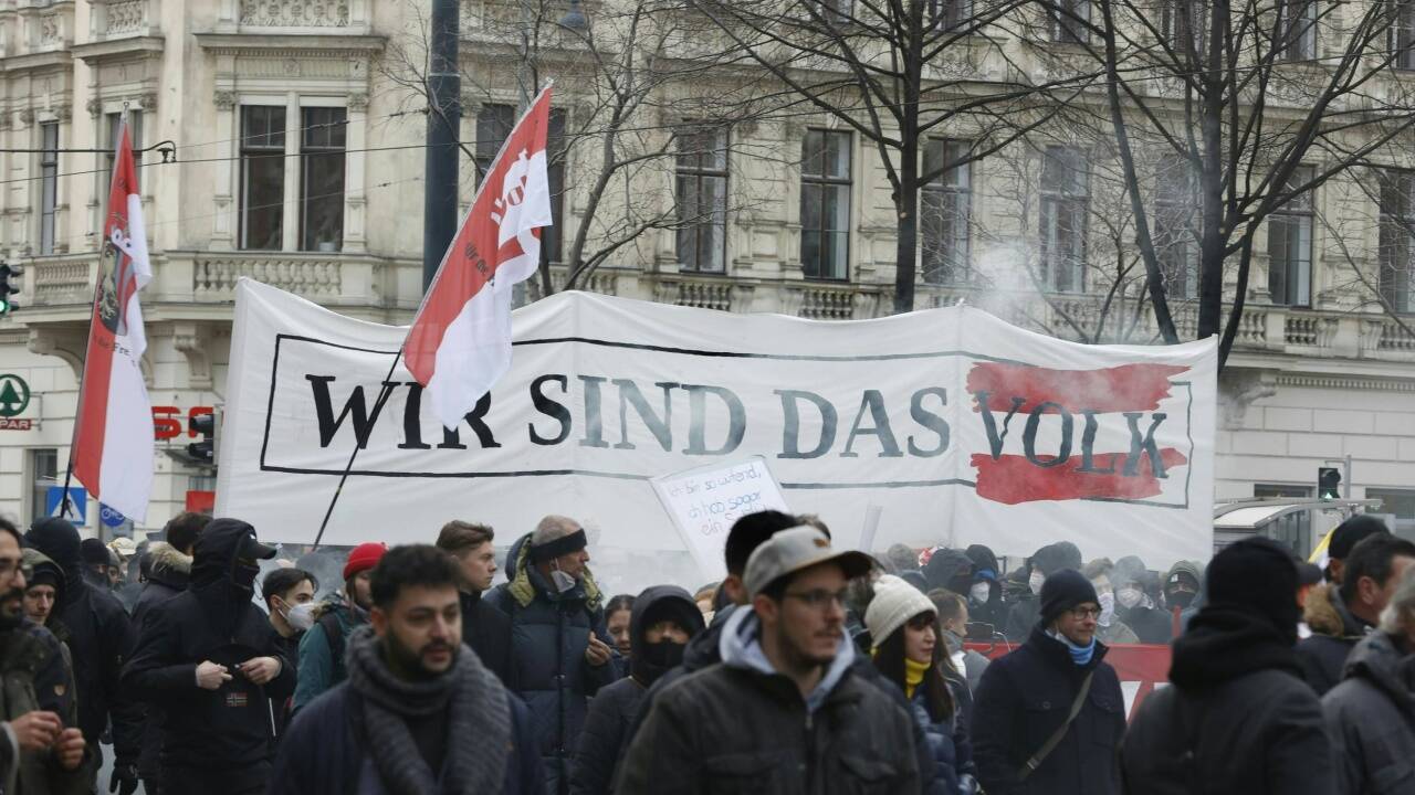 Demo-Züge in Wien. 
