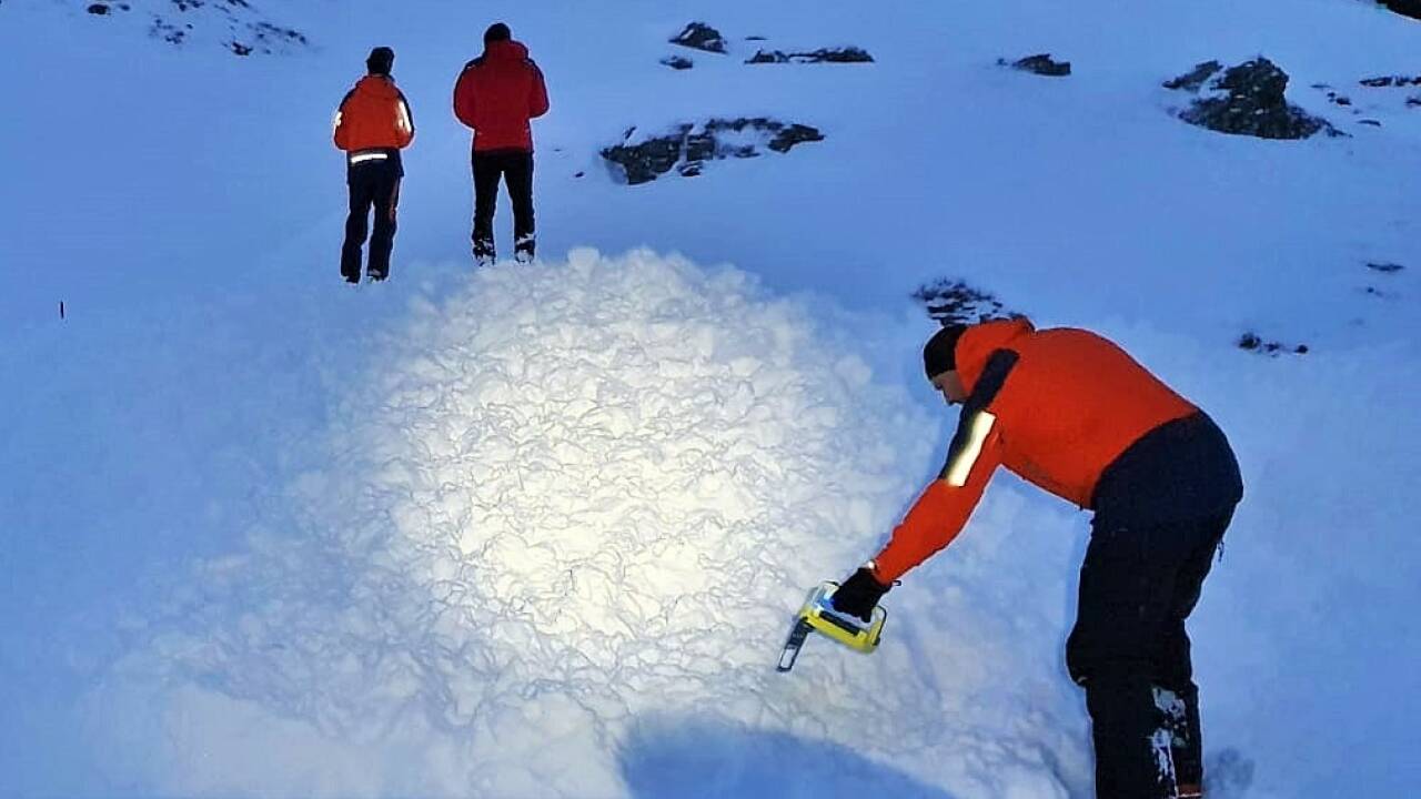 Bei einem Lawinenabgang im Lungau sind am Samstag drei Skitourengeher von einem großen Schneebrett verschüttet und getötet worden. 