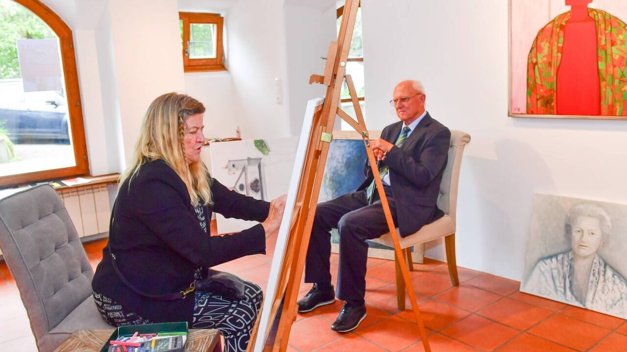 Porträtstudien im Atelier. Evi Fersterer und Raimund Margreiter.  