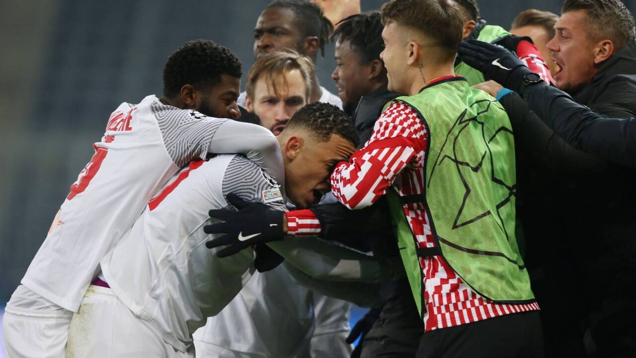 Red Bull Salzburg steht erstmals im Achtelfinale der Champions League.   Red Bull Salzburg steht erstmals im Achtelfinale der Champions League.