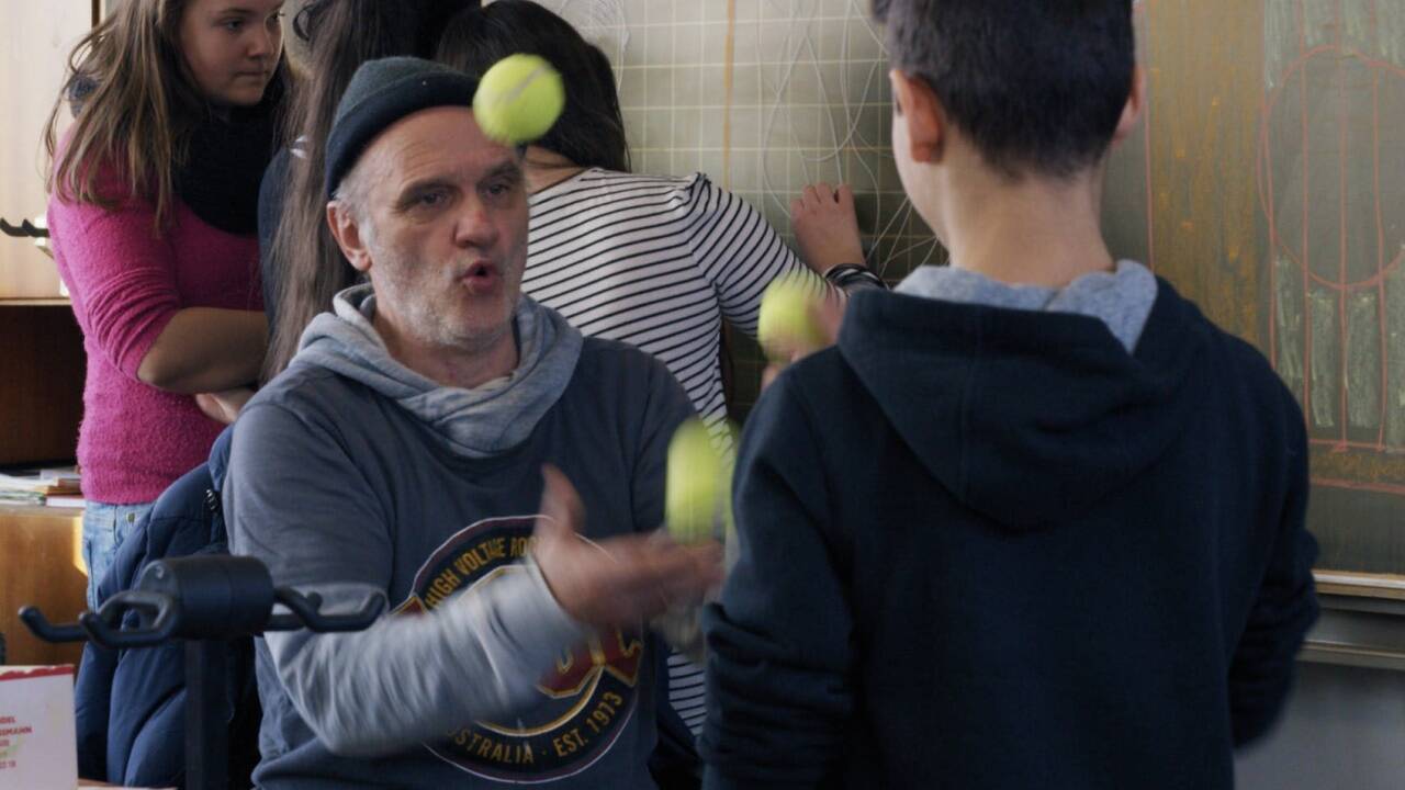 Bilder zum Film „Herr Bachmann und seine Klasse“. 