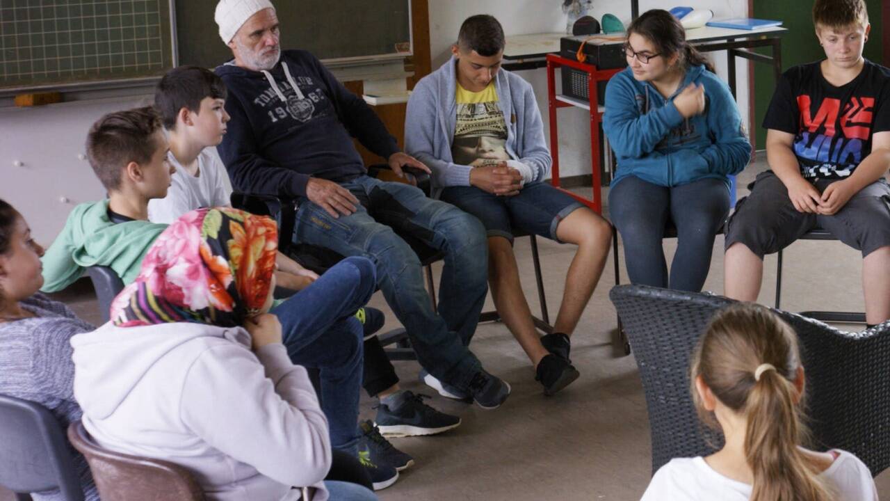 Bilder zum Film „Herr Bachmann und seine Klasse“. 