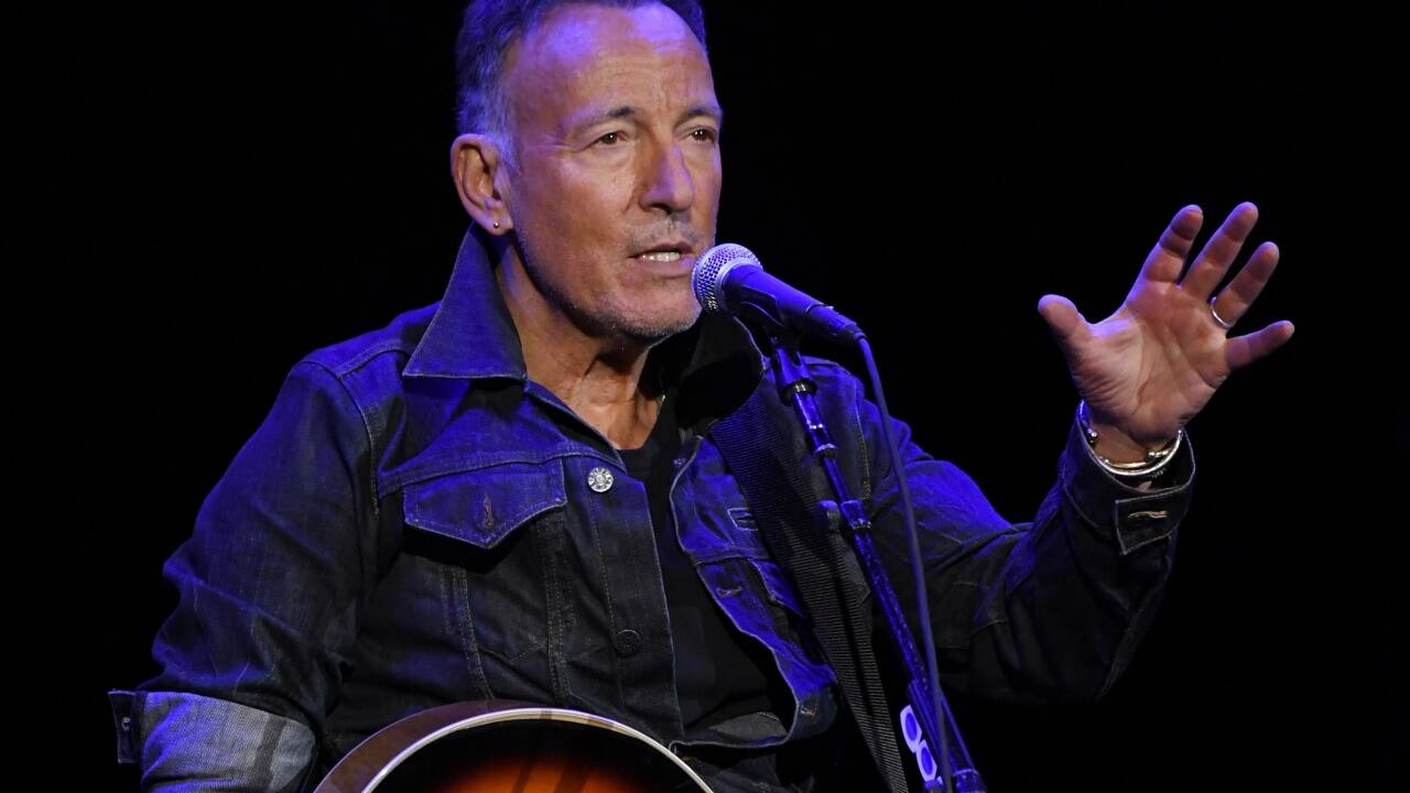 US-Rockstar Bruce Springsteen verkaufte seine Songrechte für kolportierte 500 Millionen Dollar. US-Rockstar Bruce Springsteen verkaufte seine Songrechte für kolportierte 500 Millionen Dollar.