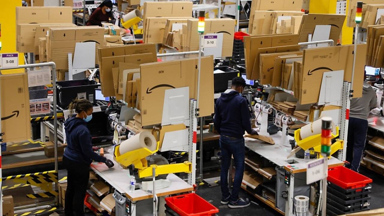 Amazon-Warenlager in Bretigny-sur-Orge (Frankreich)  Amazon-Warenlager in Bretigny-sur-Orge (Frankreich)