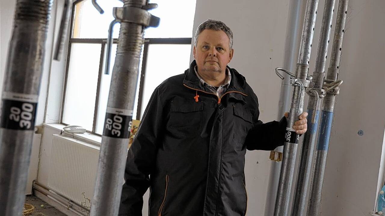 „Da kullerten schon ein paar Tränen“, beschreibt Georg Brunauer die Zeit als er das Ausmaß der Zerstörung durch das Hochwasser erfuhr. „Da kullerten schon ein paar Tränen“, beschreibt Georg Brunauer die Zeit als er das Ausmaß der Zerstörung durch das Hochwasser erfuhr.