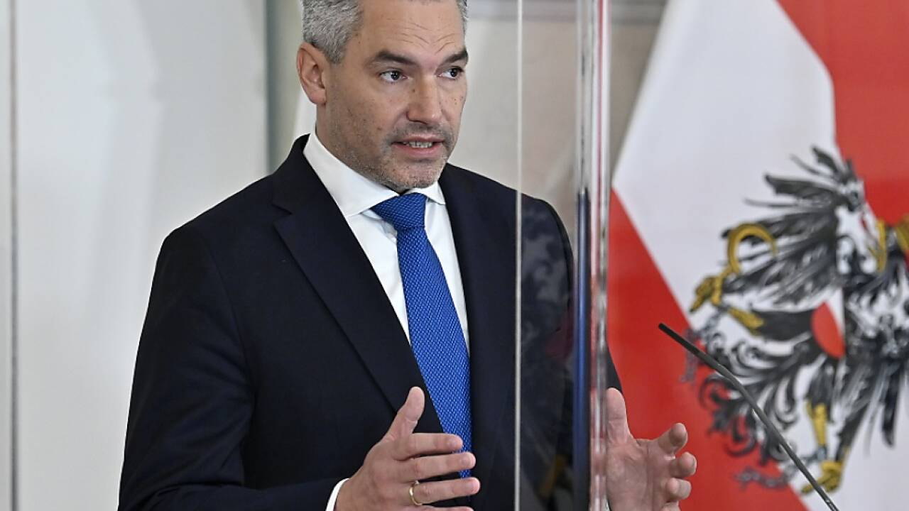 Auch in der Kanzlerfrage liegt Nehammer vorne 